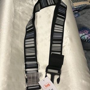 Lug luggage strap